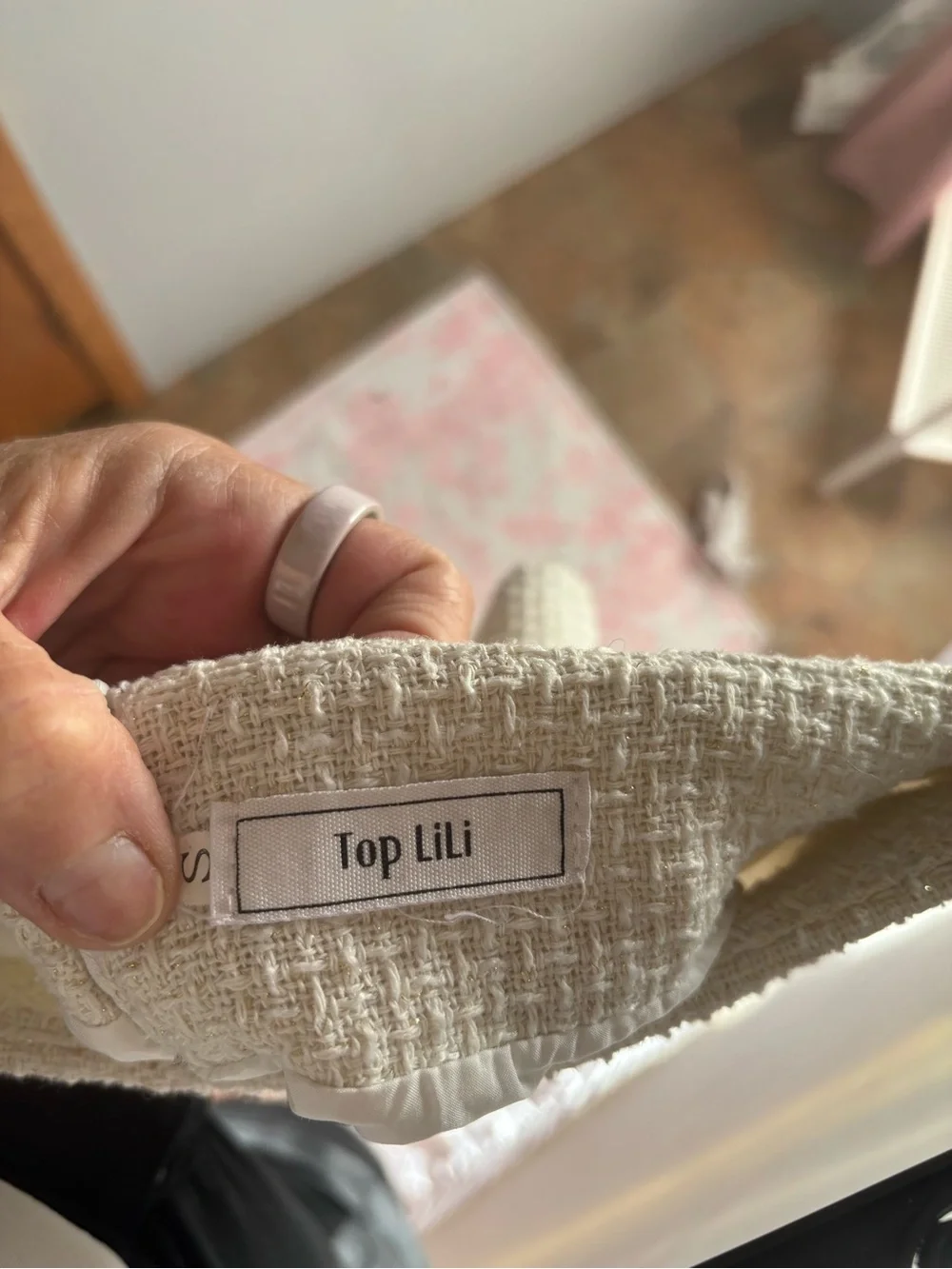 Top lili stylish white
